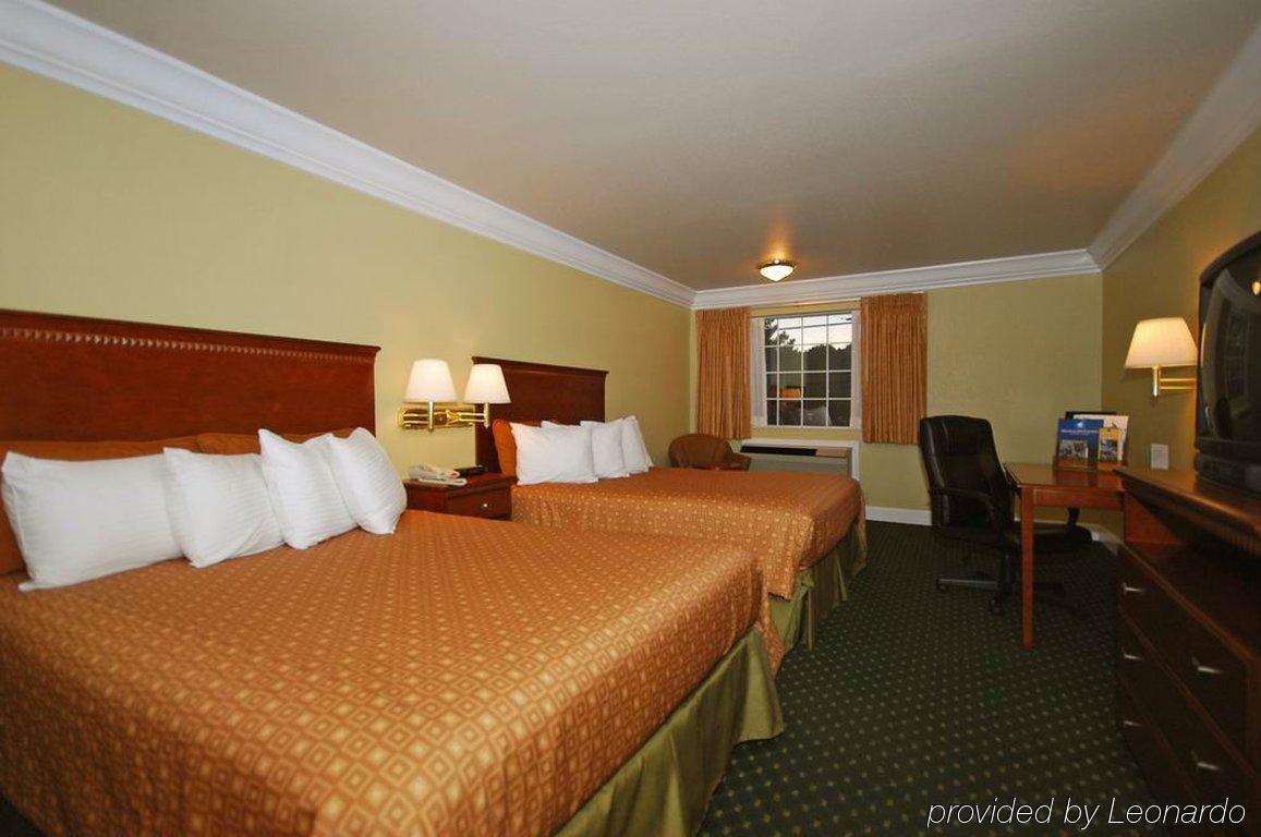 Best Western Willits Inn Room photo